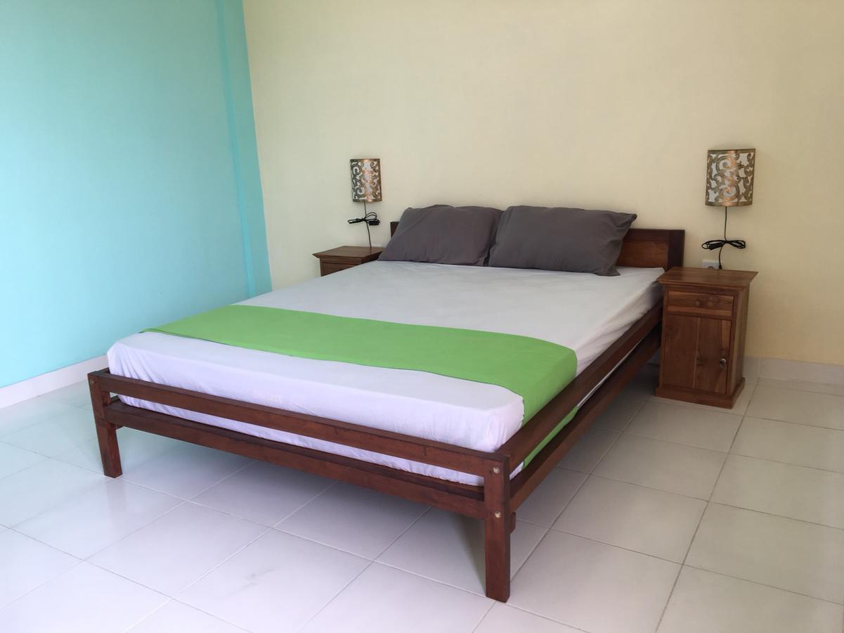 Repag Wayan Canggu Hostel Кута Екстер'єр фото